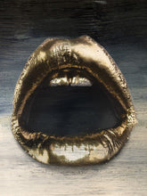 Load image into Gallery viewer, Gold Lips Gradient IKONICK Original