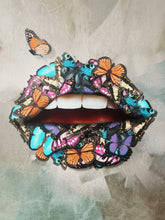 Load image into Gallery viewer, Butterfly Lips IKONICK Original 