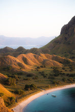 Load image into Gallery viewer, Peace In Komodo Mario Stefanelli 